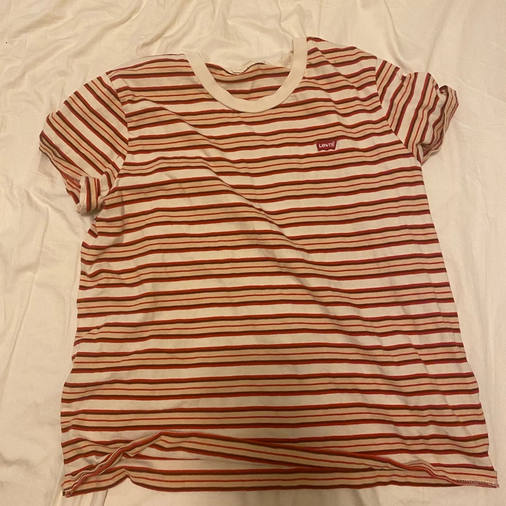 LEVI’S tee